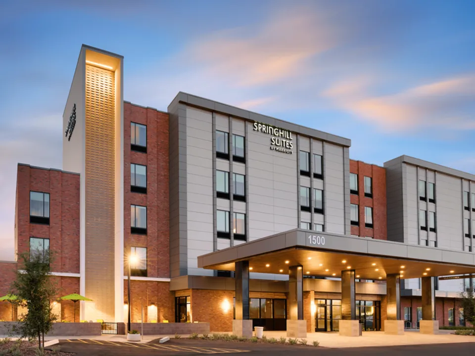 Refinancing for Newly Developed Scottsdale Hotel