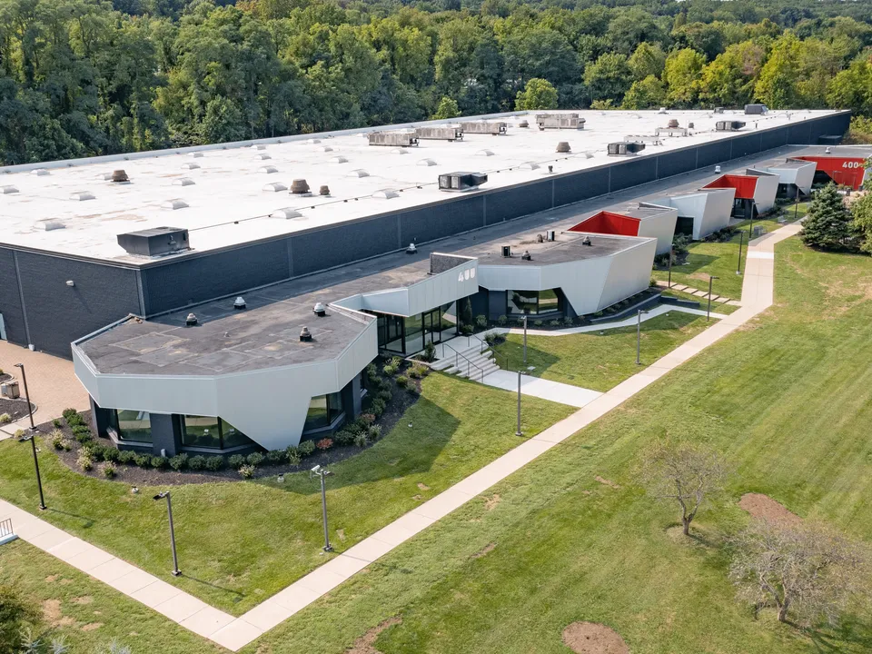 Industrial Refinancing Anchored by Leading Biomedical Tenant