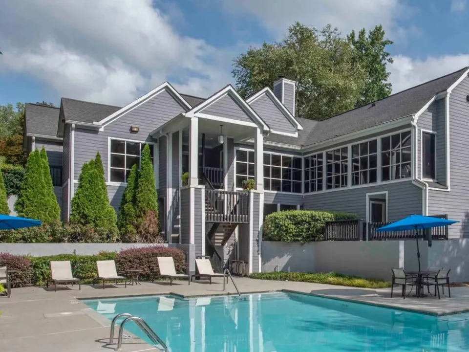 Refinancing of a Multifamily Community in Metropolitan Atlanta